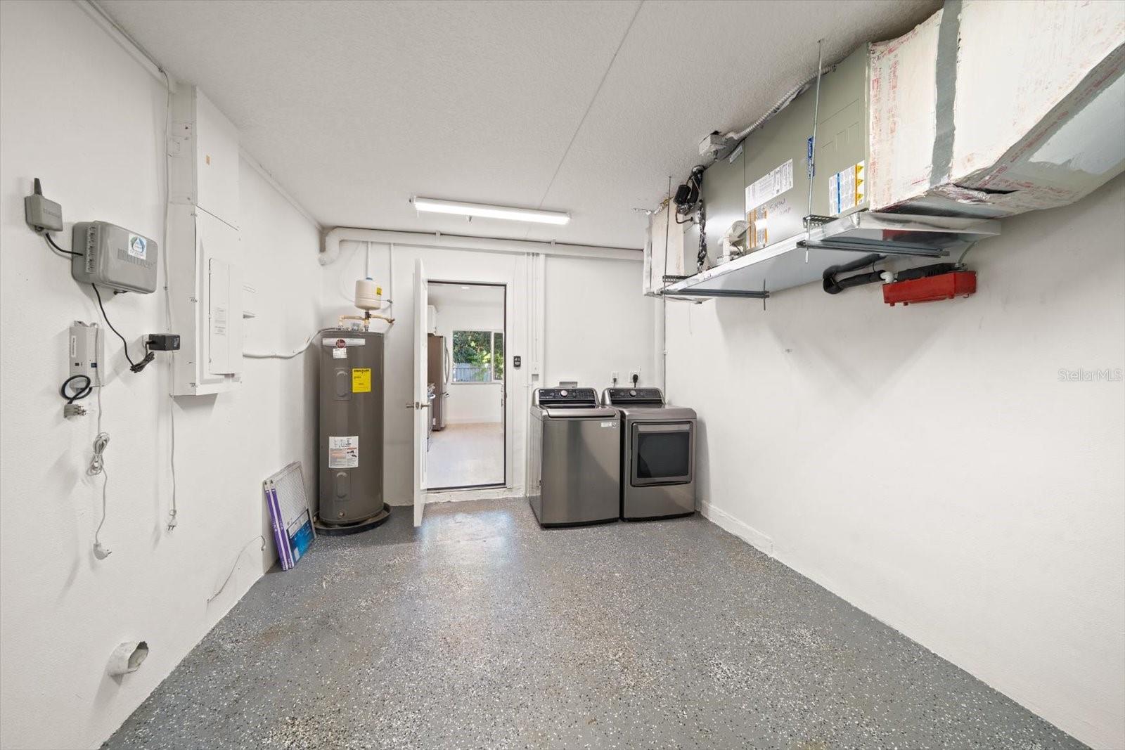 SHIRLEY MANOR SUB - Residential