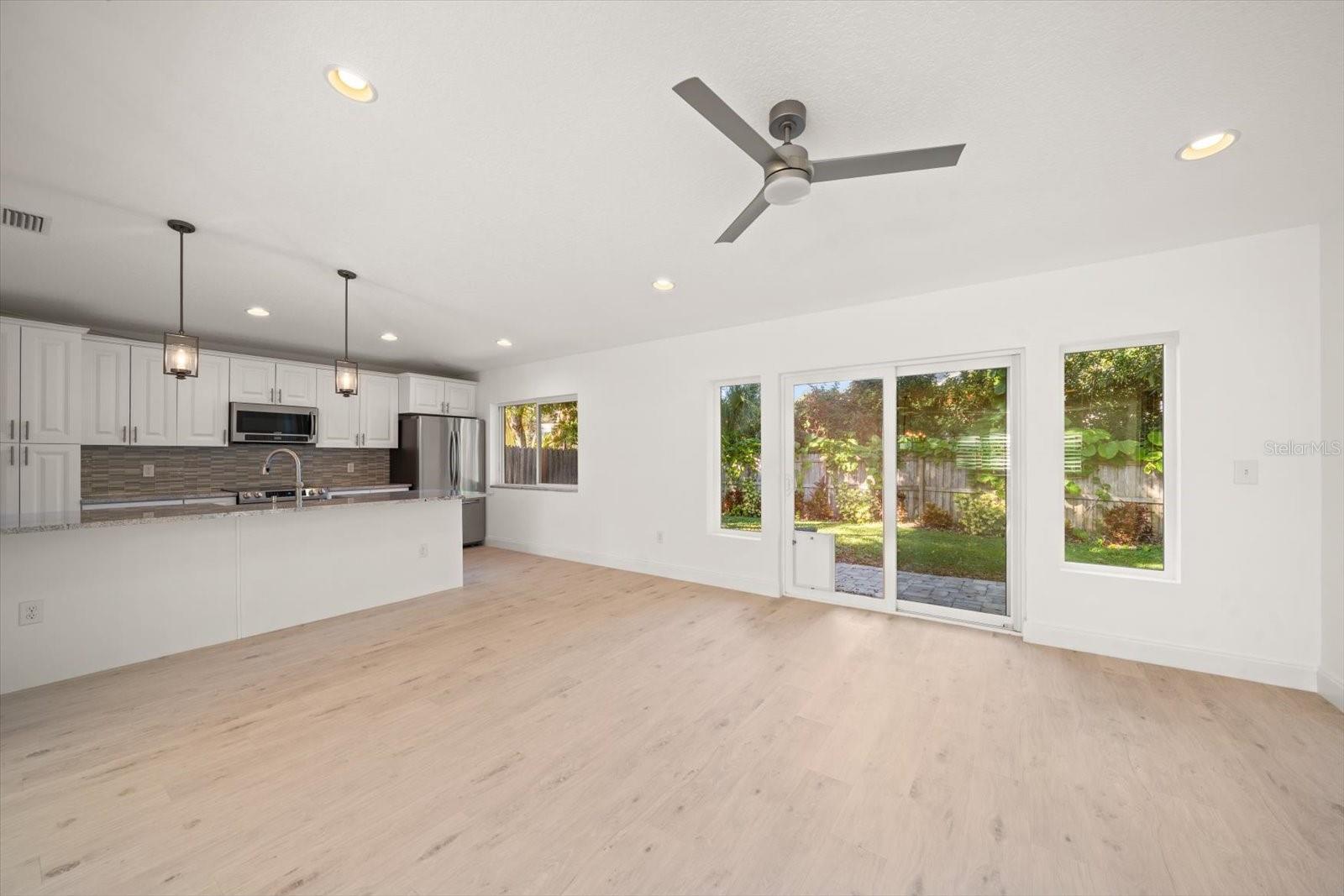 SHIRLEY MANOR SUB - Residential