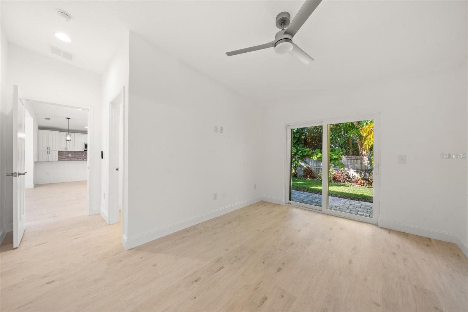 SHIRLEY MANOR SUB - Residential