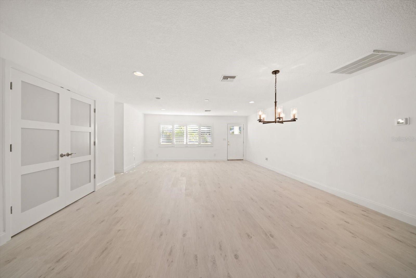 SHIRLEY MANOR SUB - Residential