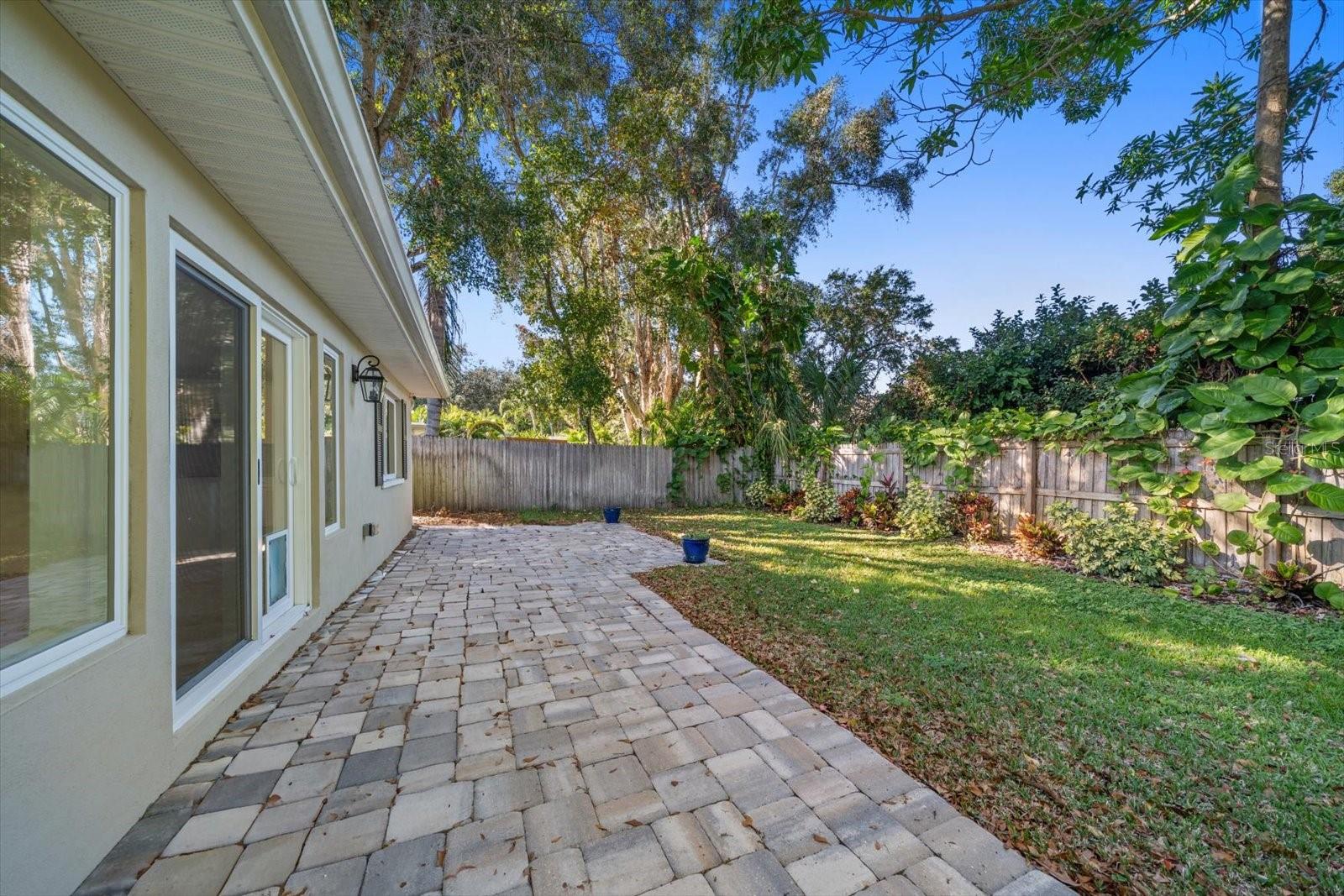 SHIRLEY MANOR SUB - Residential