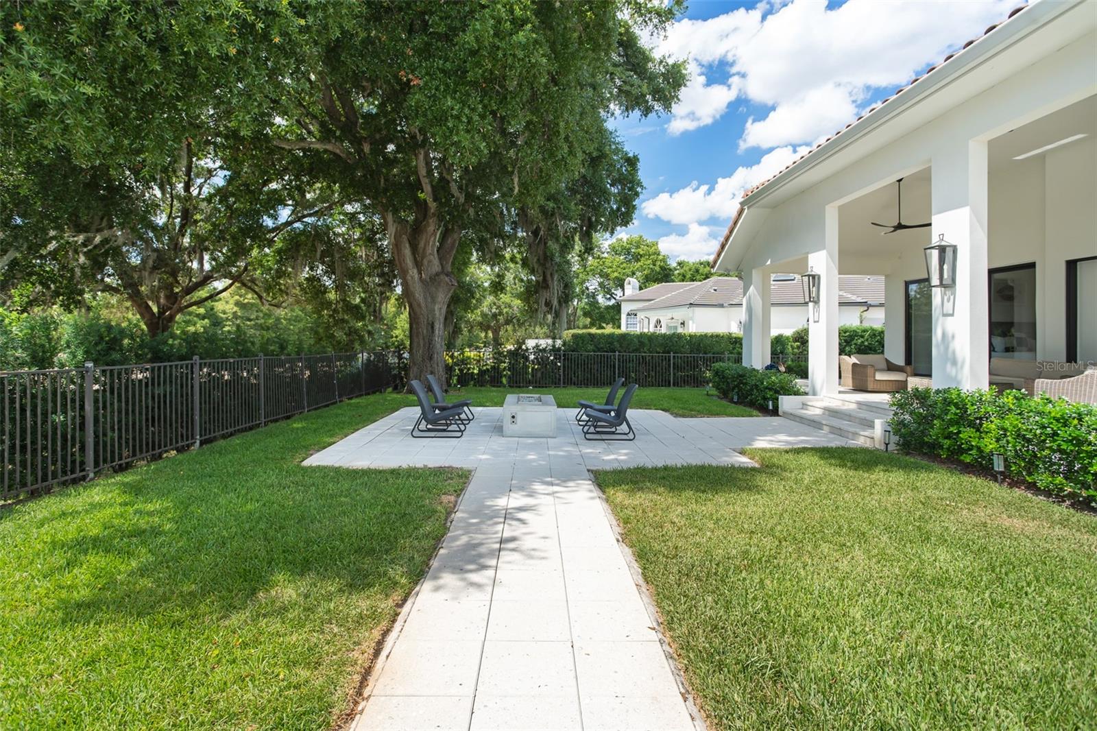 ISLEWORTH - Residential