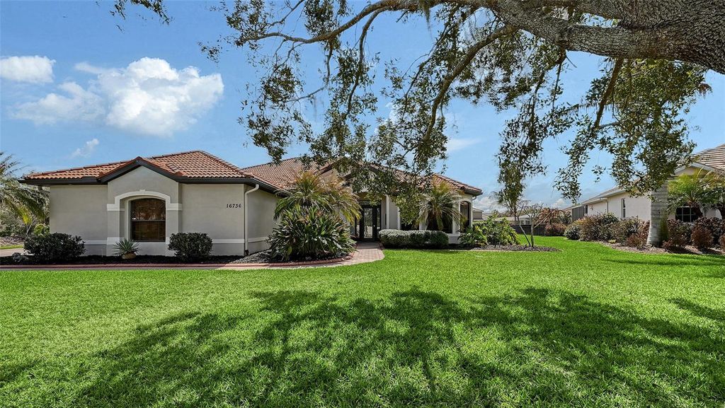 Photo of 16736 4th Avenue NE, Bradenton, FL 34212 (MLS # A4684022)