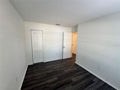 Tiny photo for 316 E Primrose Lane, Lady Lake, FL 32159 (MLS # G5112189)