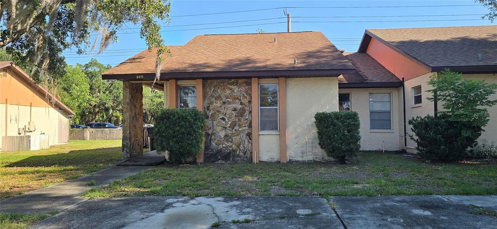 Photo of 849 Cimarron Court, Lakeland, FL 33813 (MLS # L4961627)