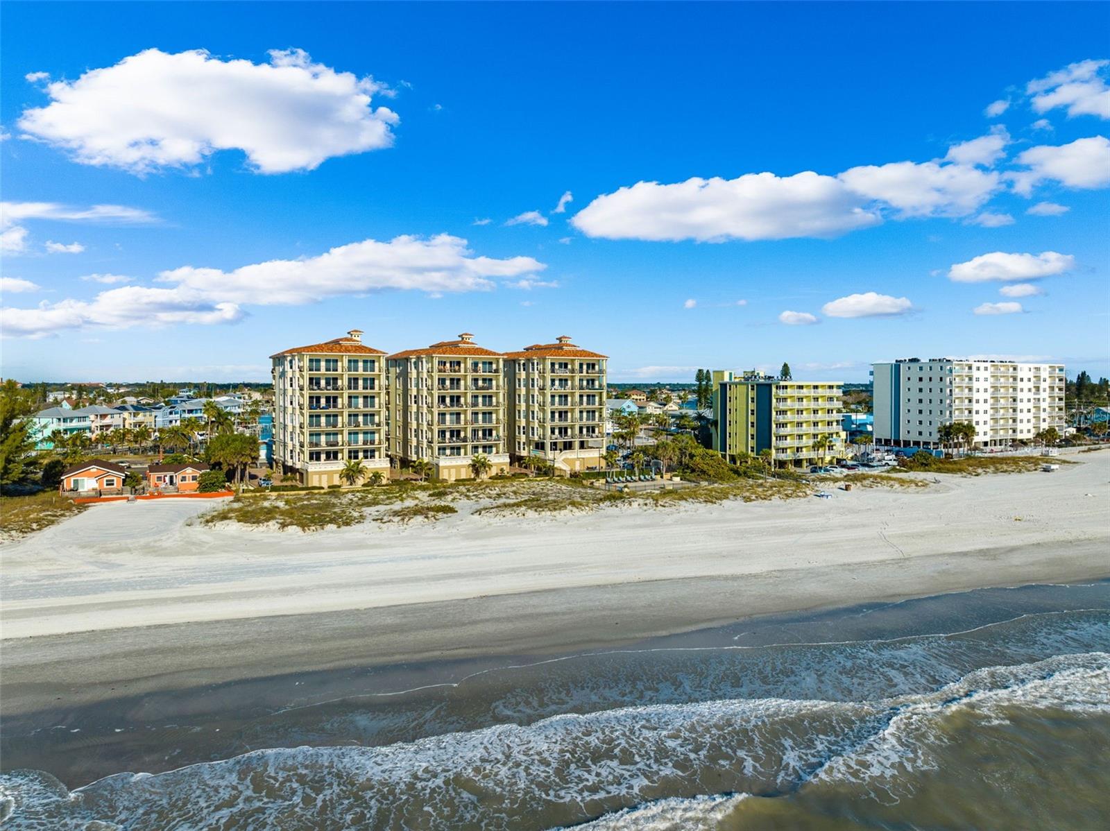 BELLARTE ON THE GULF CONDO RESIDENCE - Residential