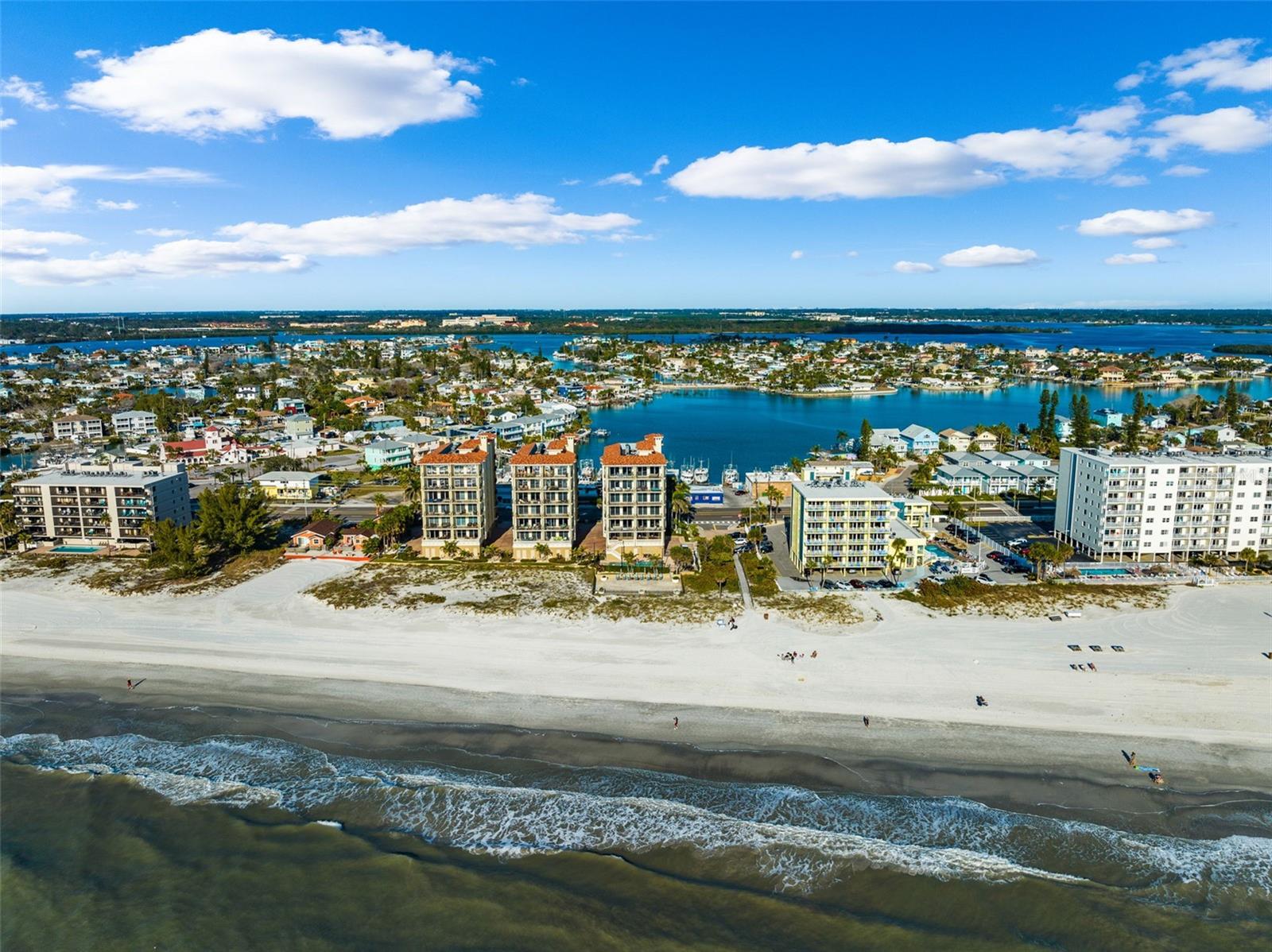 BELLARTE ON THE GULF CONDO RESIDENCE - Residential