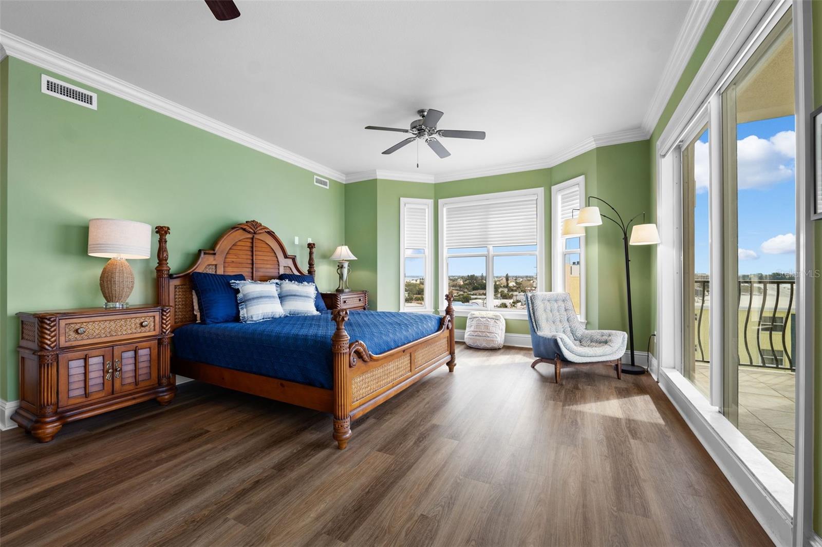 BELLARTE ON THE GULF CONDO RESIDENCE - Residential