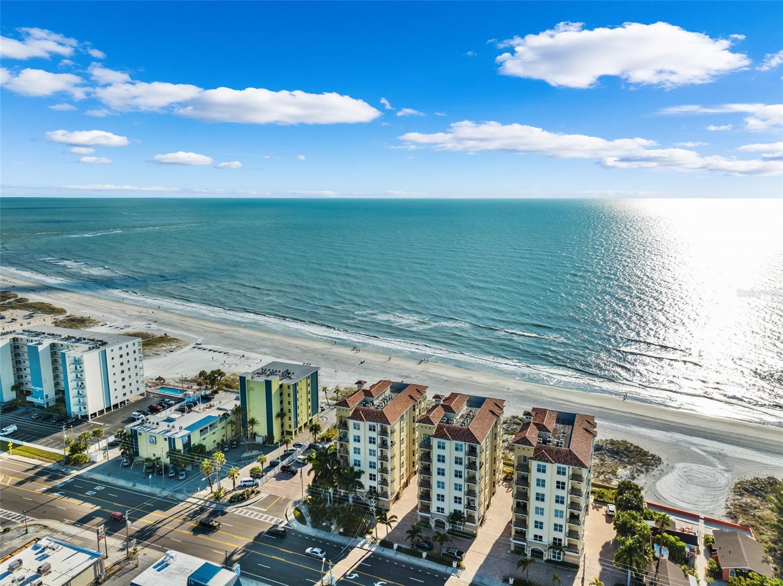 BELLARTE ON THE GULF CONDO RESIDENCE - Residential