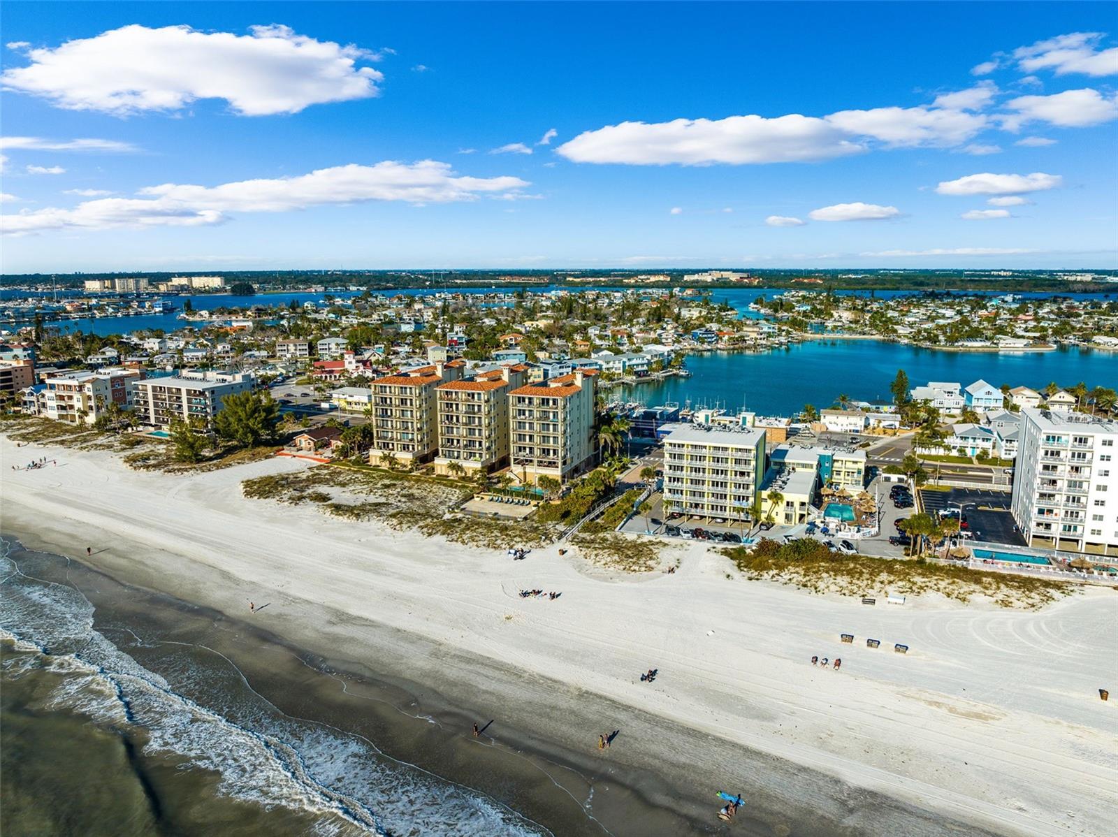 BELLARTE ON THE GULF CONDO RESIDENCE - Residential