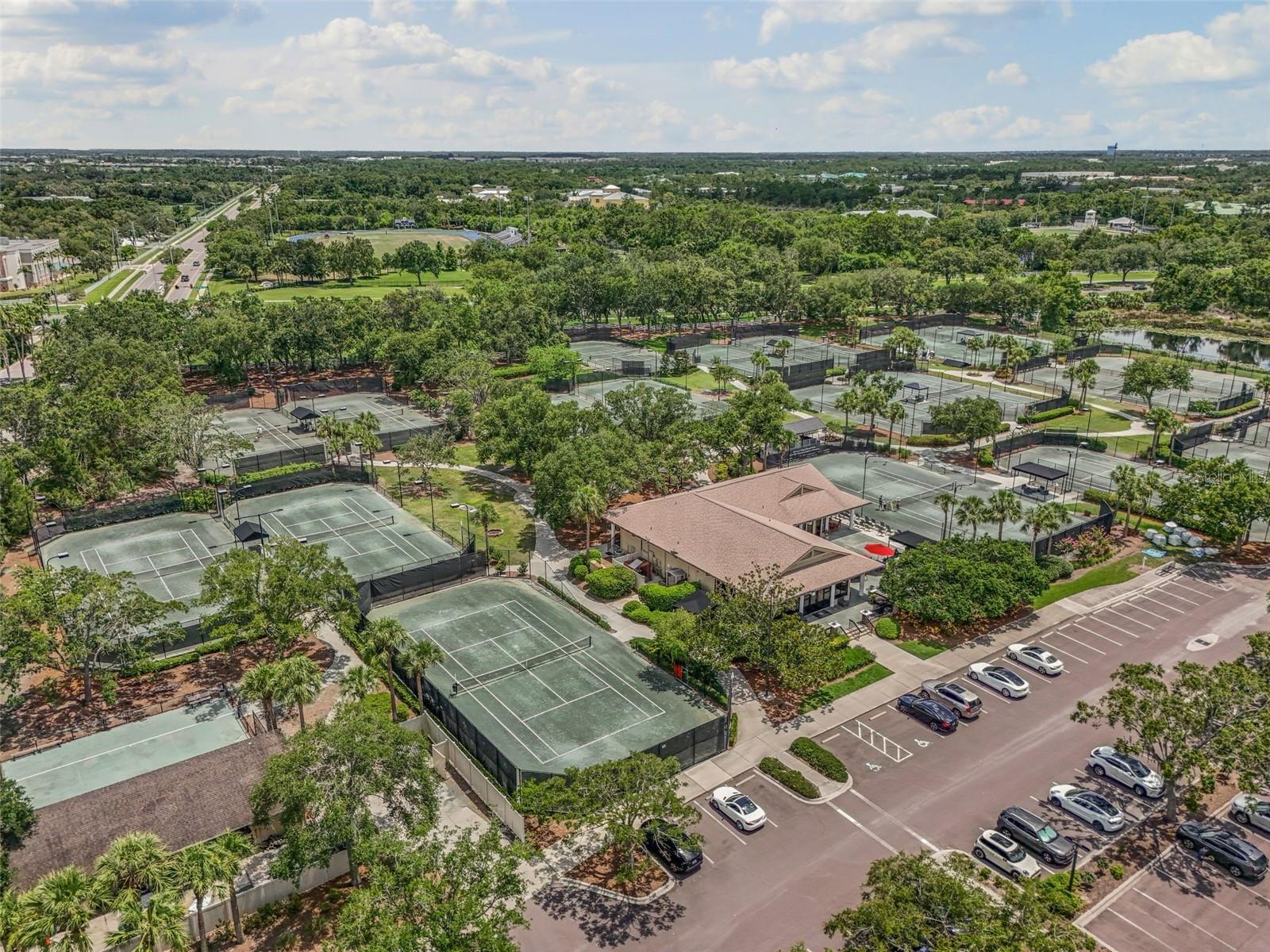 LAKEWOOD RANCH COUNTRY CLUB - Residential