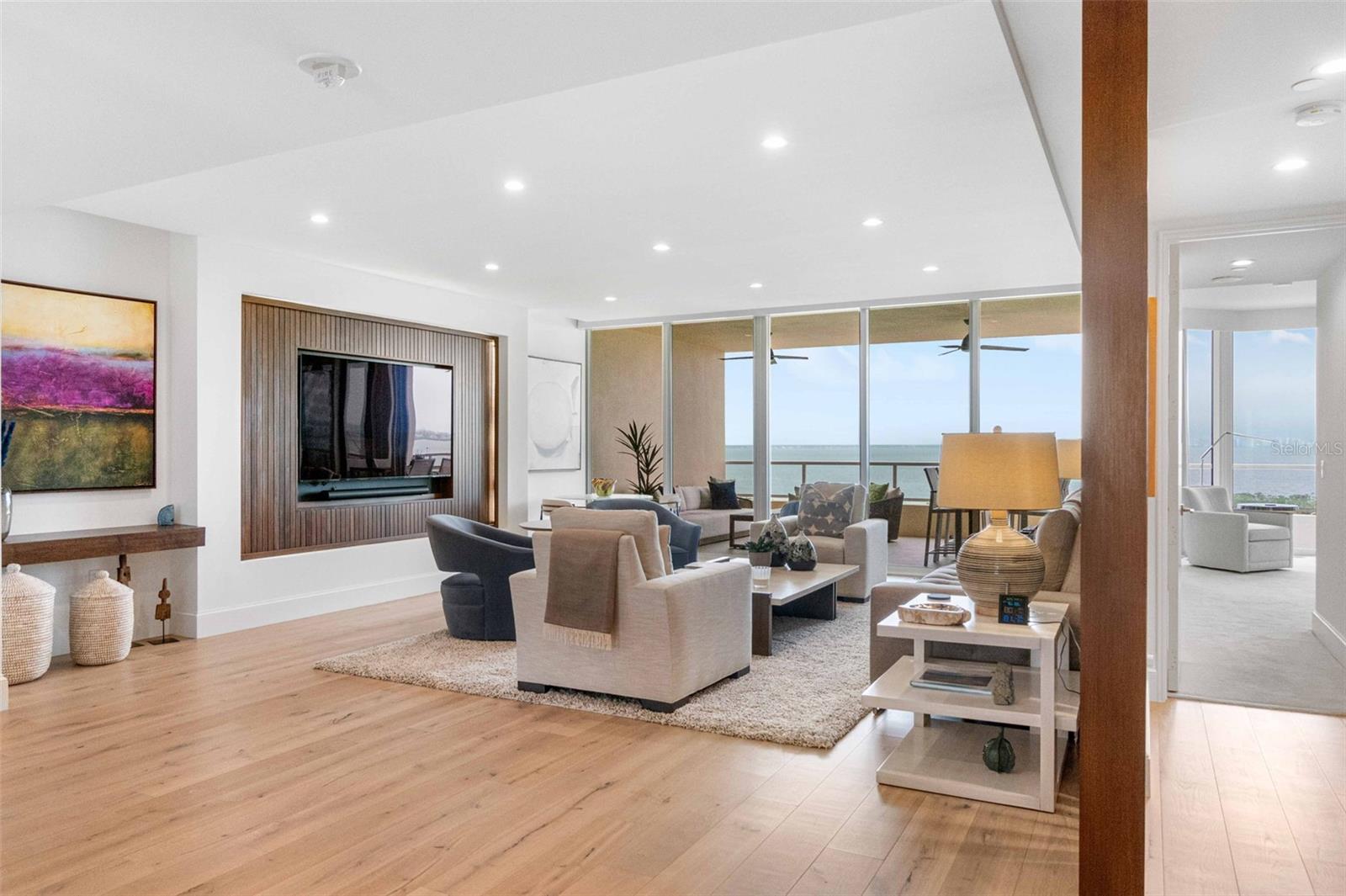 GRAND BAY - Residential