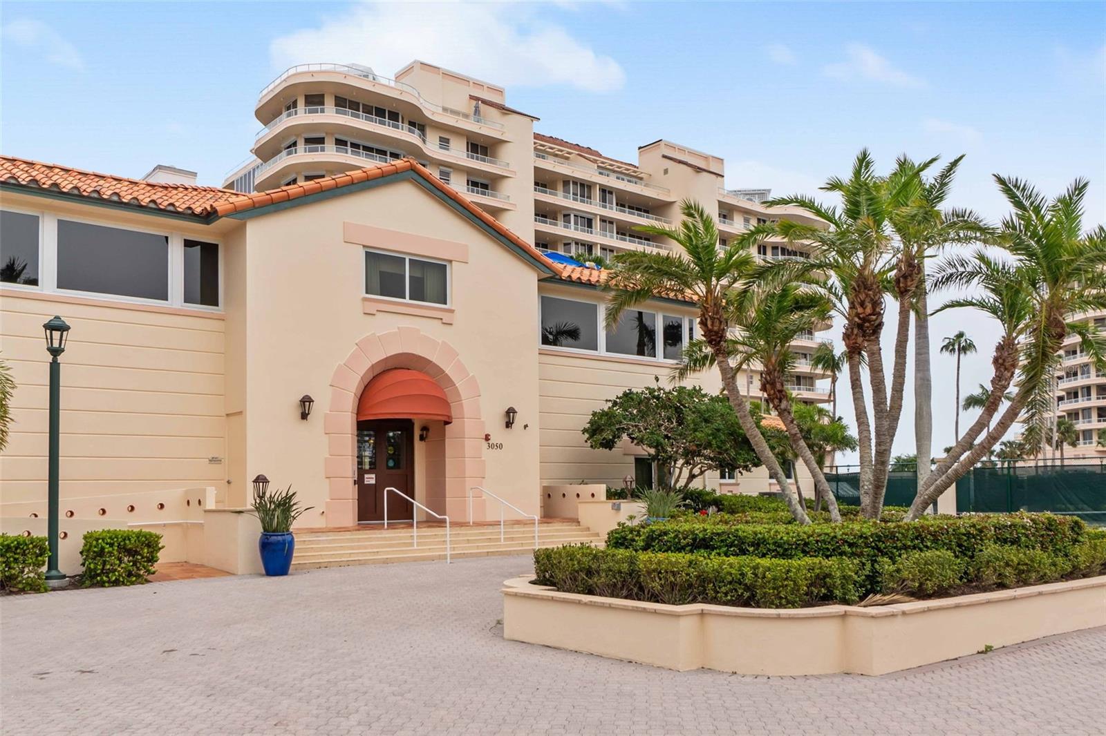 GRAND BAY - Residential