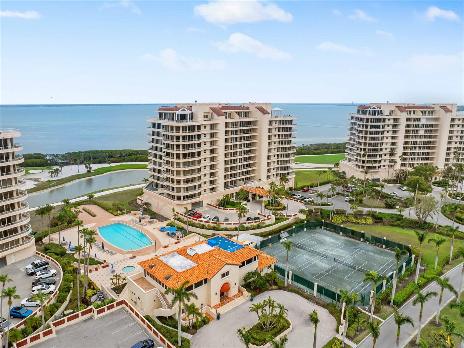 GRAND BAY - Residential