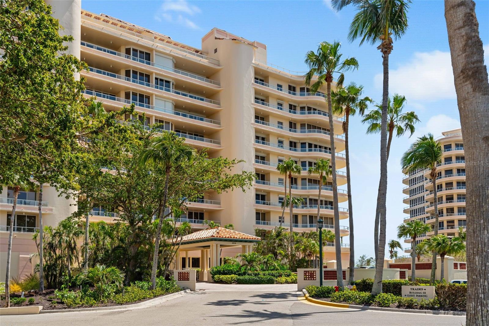 GRAND BAY - Residential