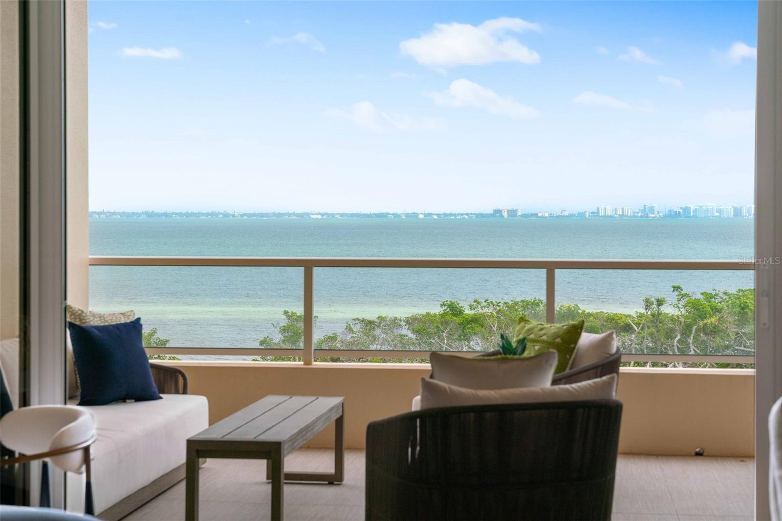 GRAND BAY - Residential