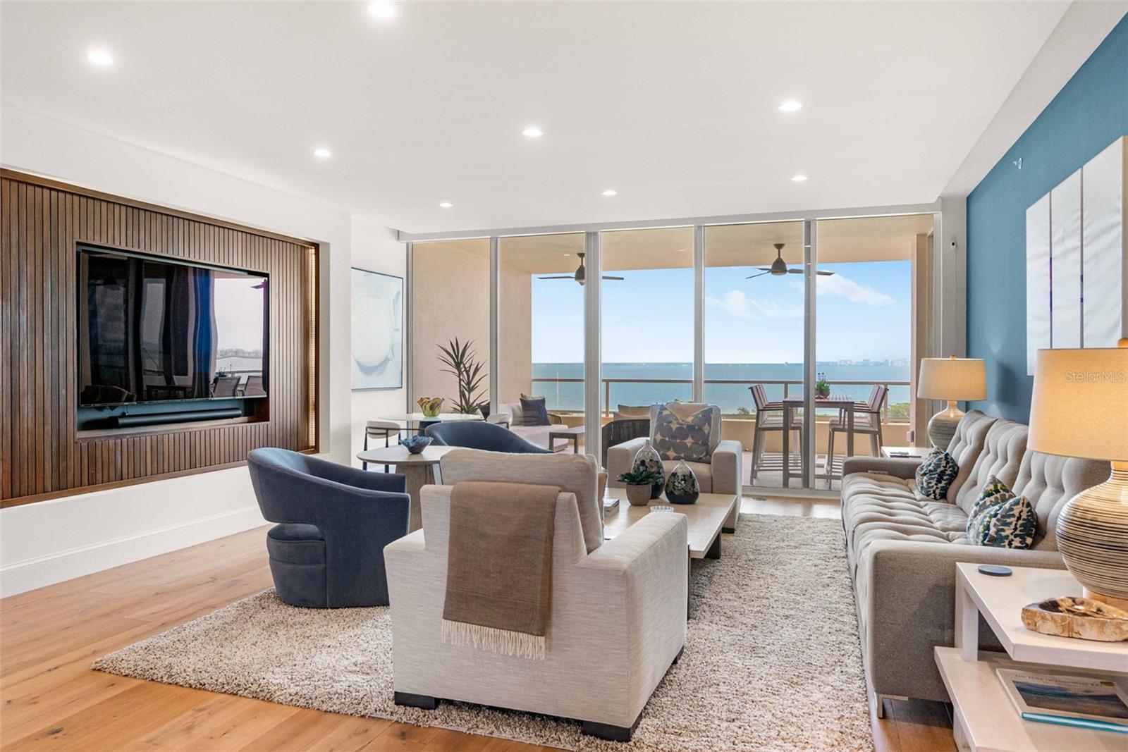 GRAND BAY - Residential