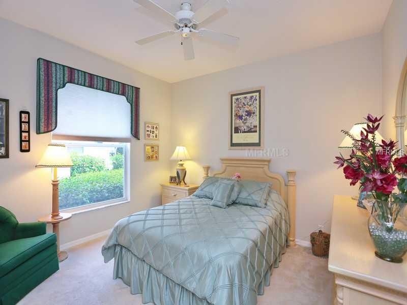 CALUSA LAKES UNIT 5 - Residential