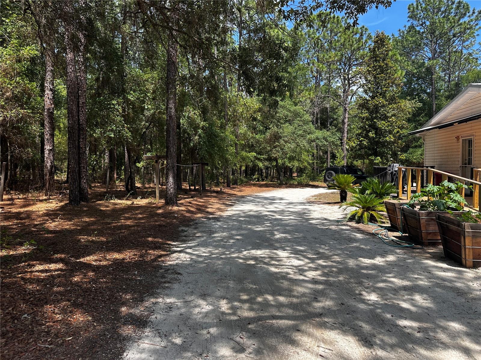 LAKE TROPICANA RANCHETTES - Residential