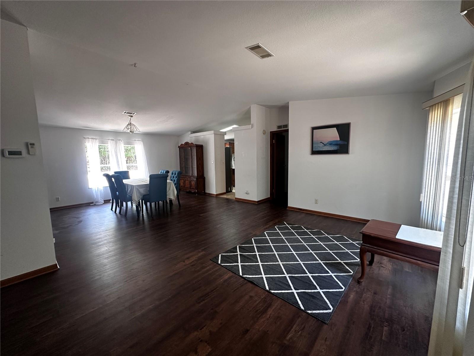 LAKE TROPICANA RANCHETTES - Residential