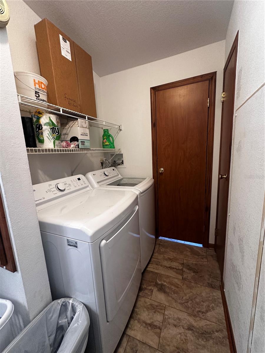 LAKE TROPICANA RANCHETTES - Residential