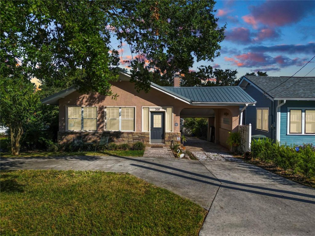Photo of 308 Allamanda Drive, Lakeland, FL 33803 (MLS # L4956807)