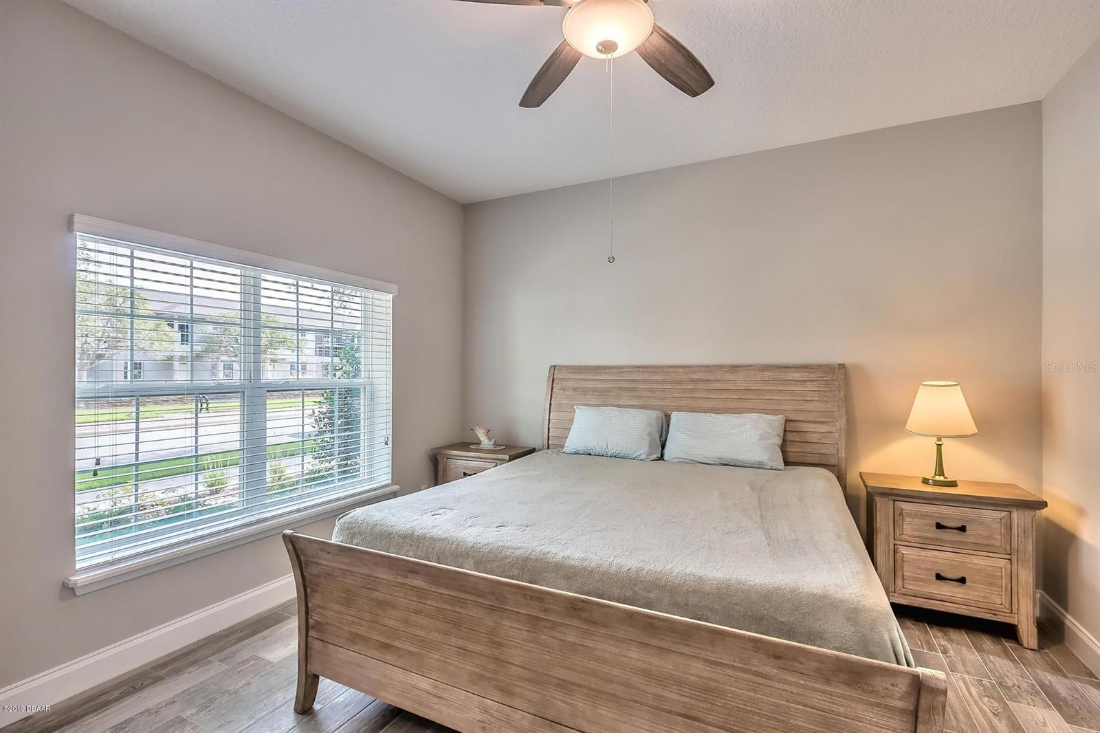 Venetian Bay Ph 1B Un 1 #H - Residential