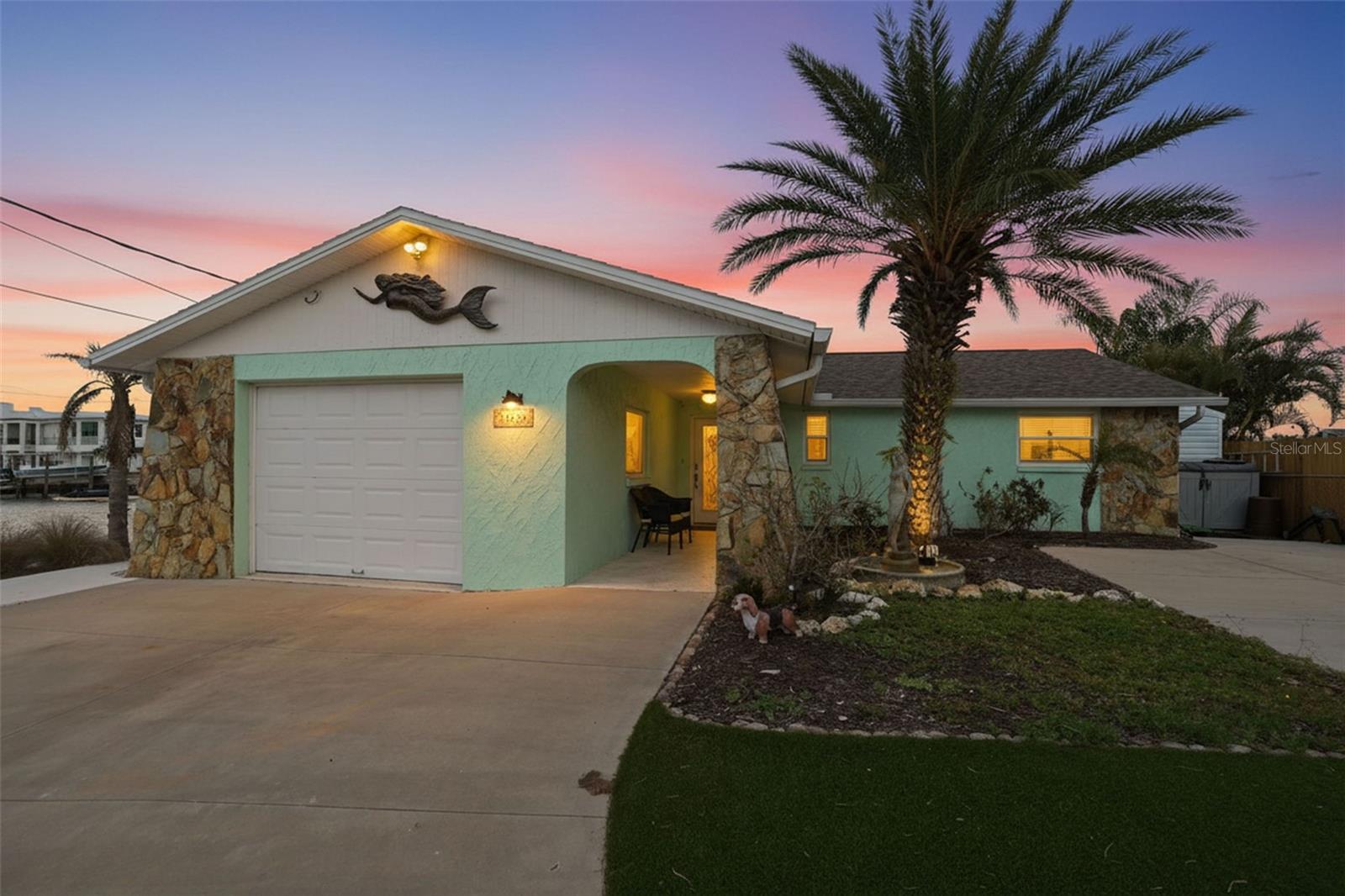 HUDSON BEACH ESTATES - Residential