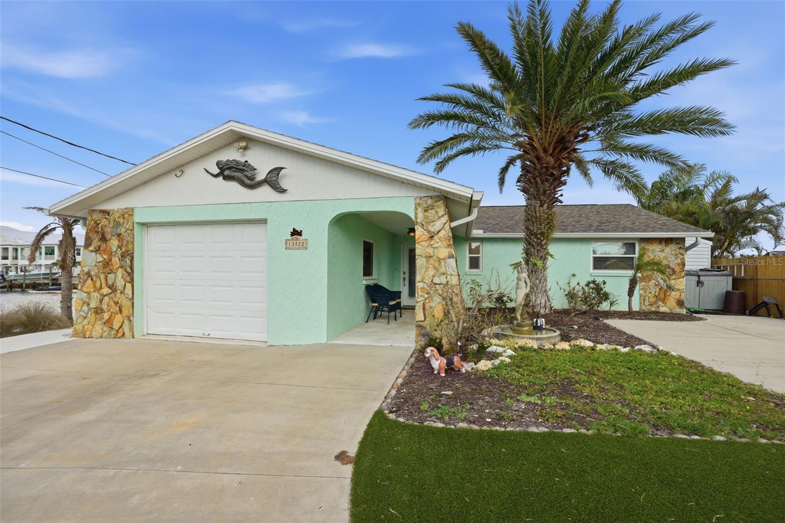 HUDSON BEACH ESTATES - Residential