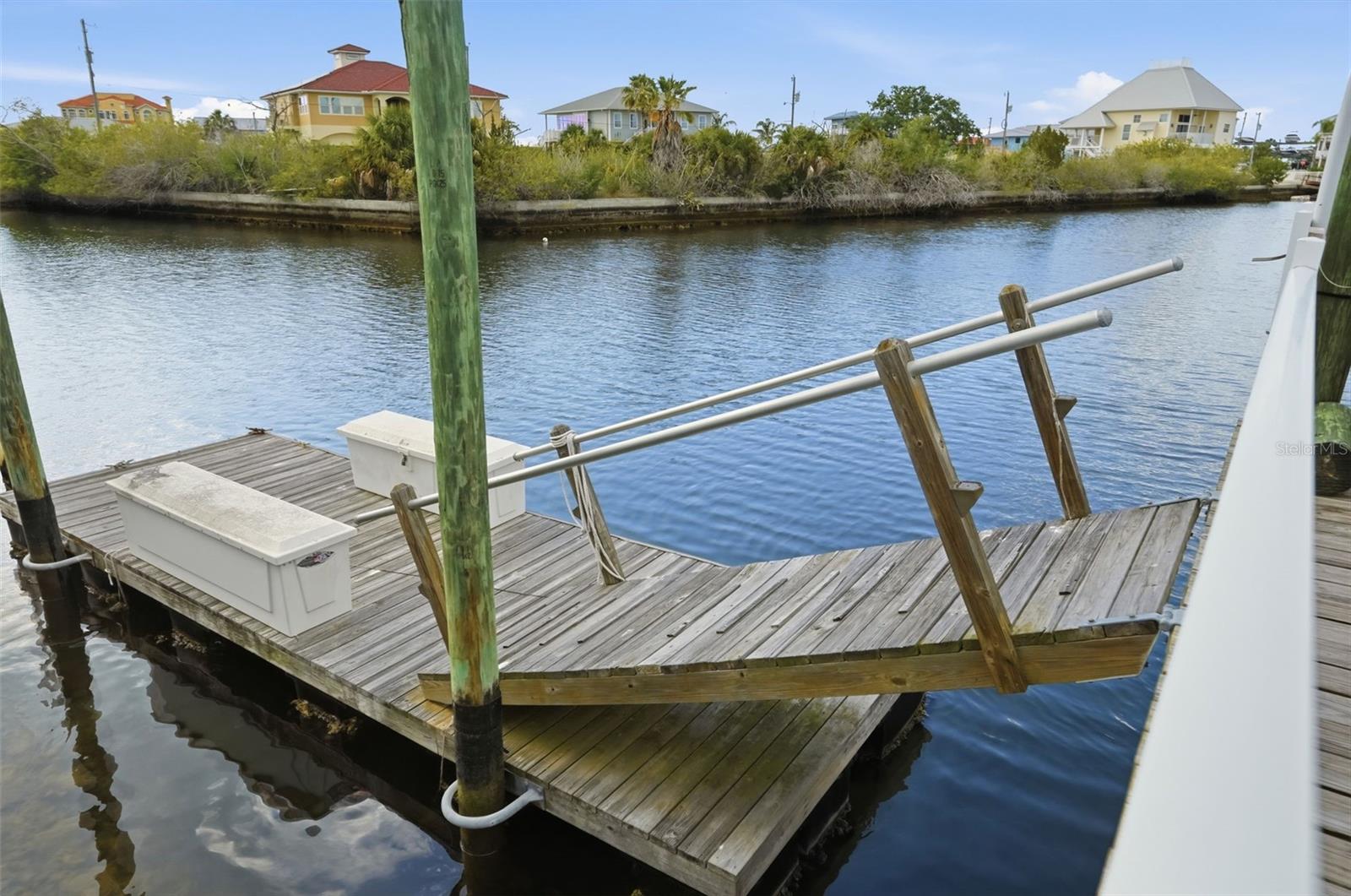 HUDSON BEACH ESTATES - Residential