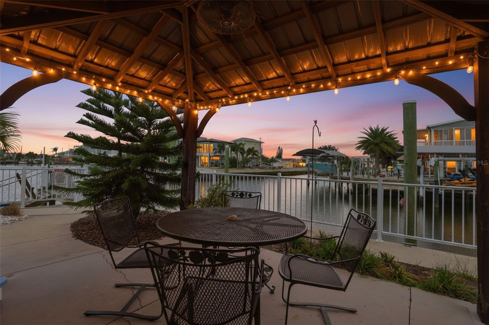HUDSON BEACH ESTATES - Residential
