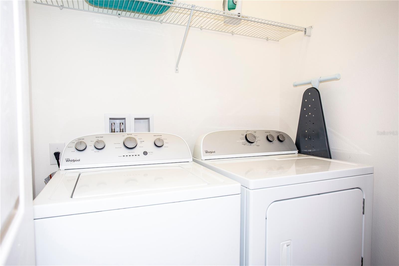ROSEMONT WOODS - Residential Lease