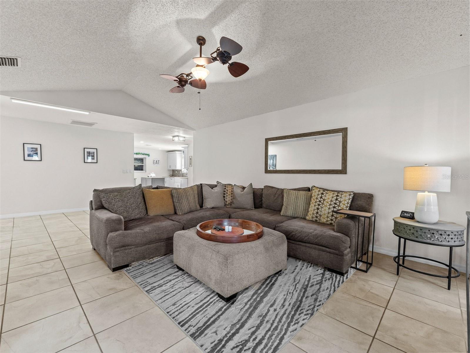 1768 W GROVELEAF AVENUE