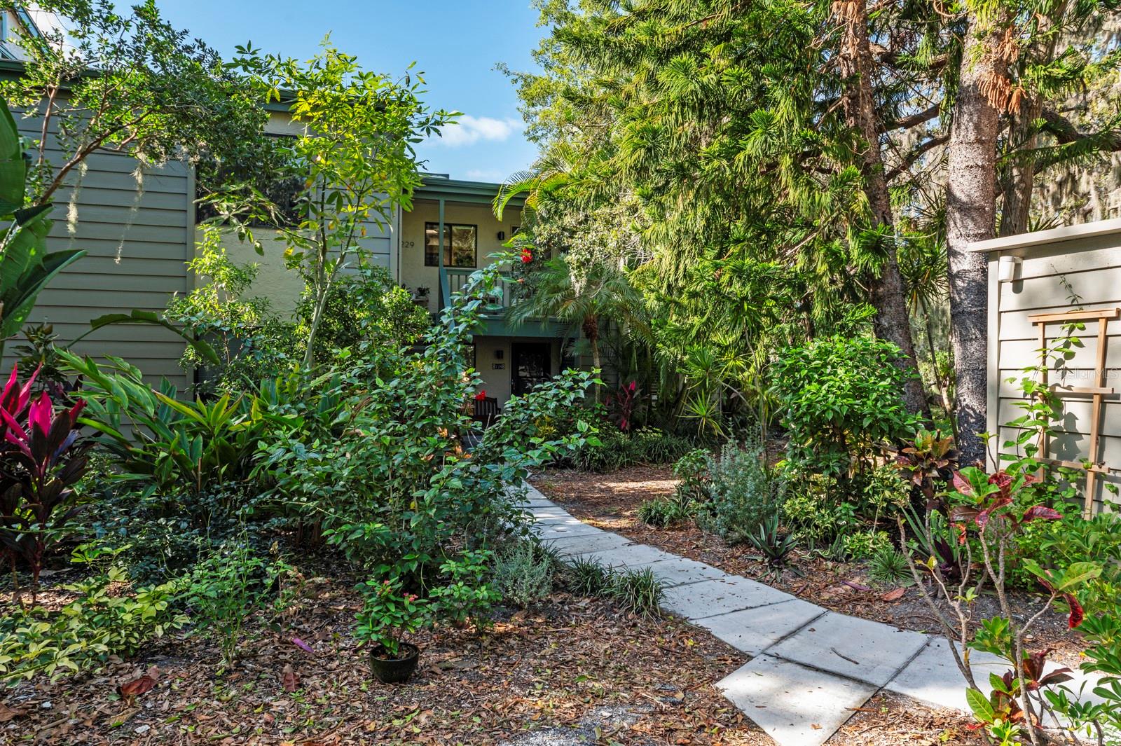 PELICAN COVE I - Residential