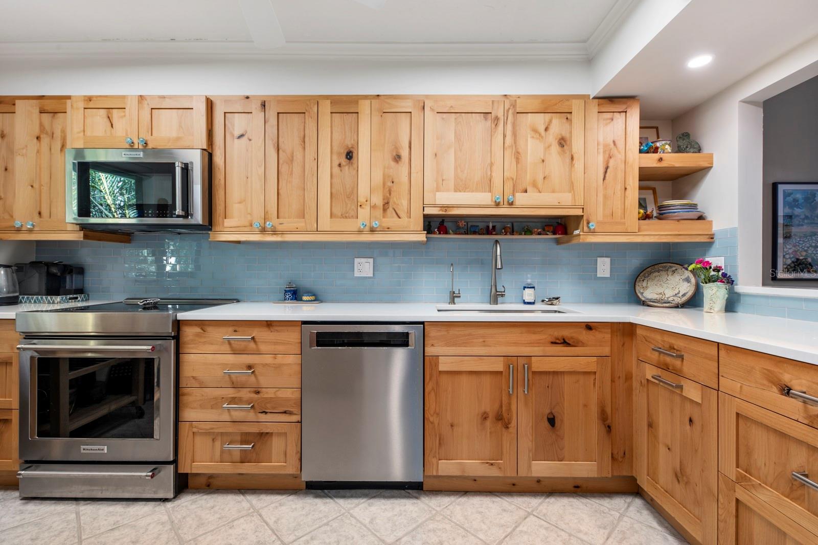 PELICAN COVE I - Residential