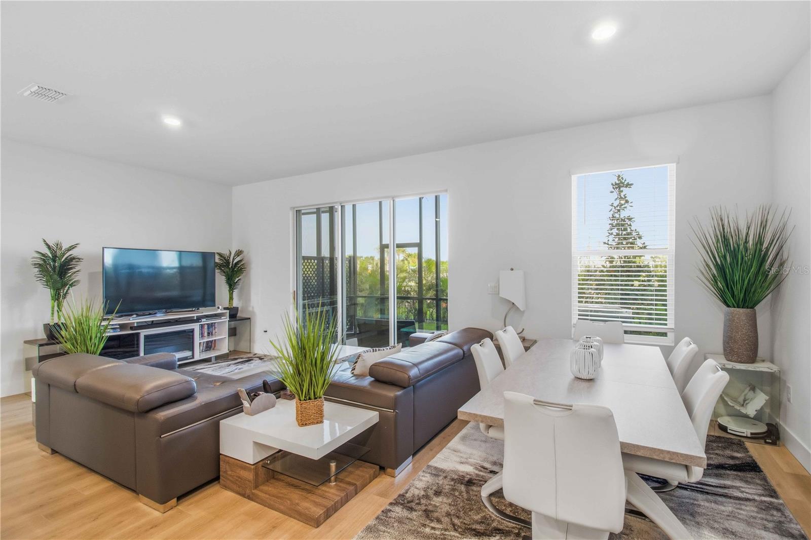 NORTH RIVER RANCH PHASES IV-E - Residential