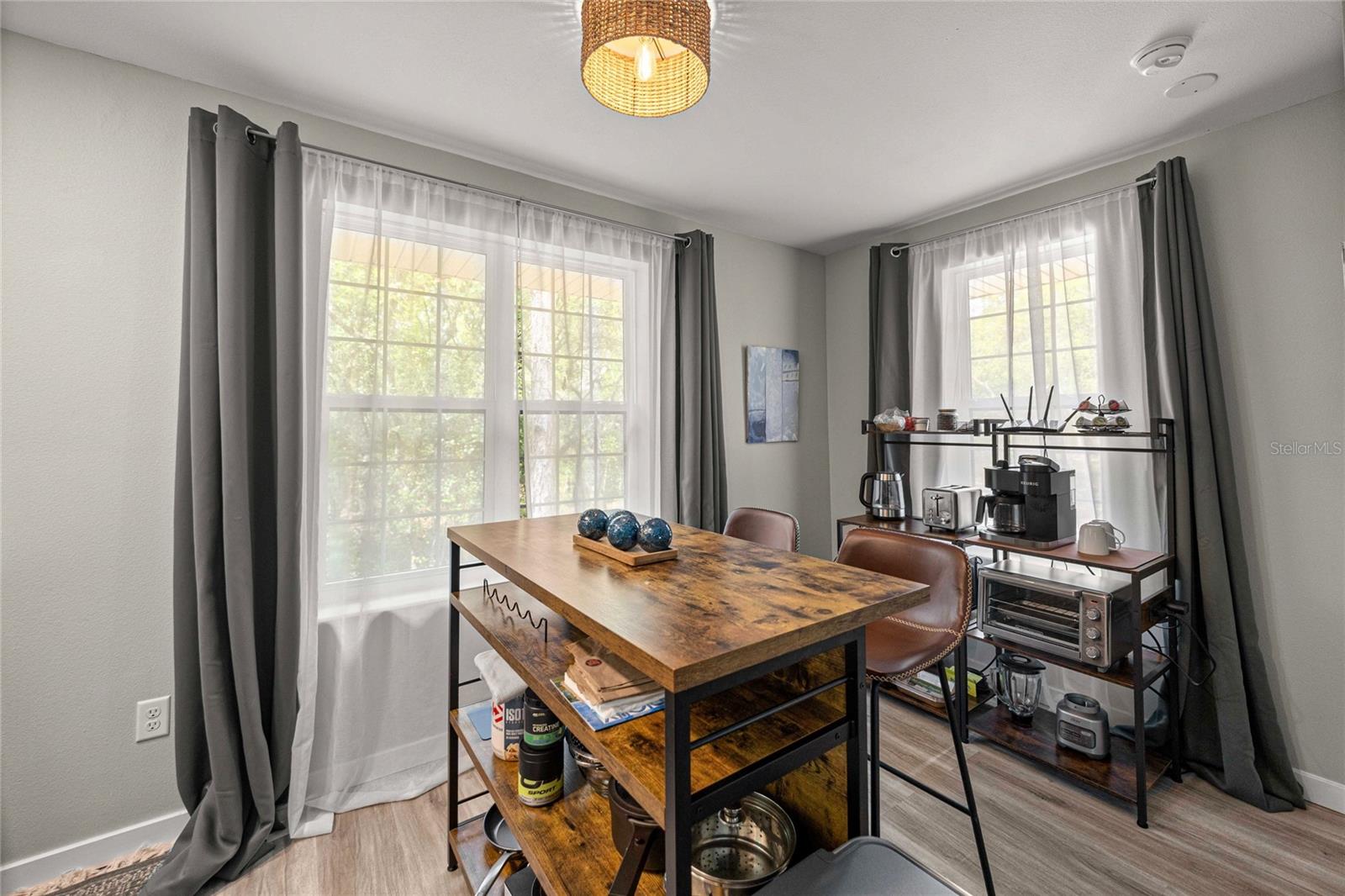 MAYFIELD ACRES UNREC SUB - Residential