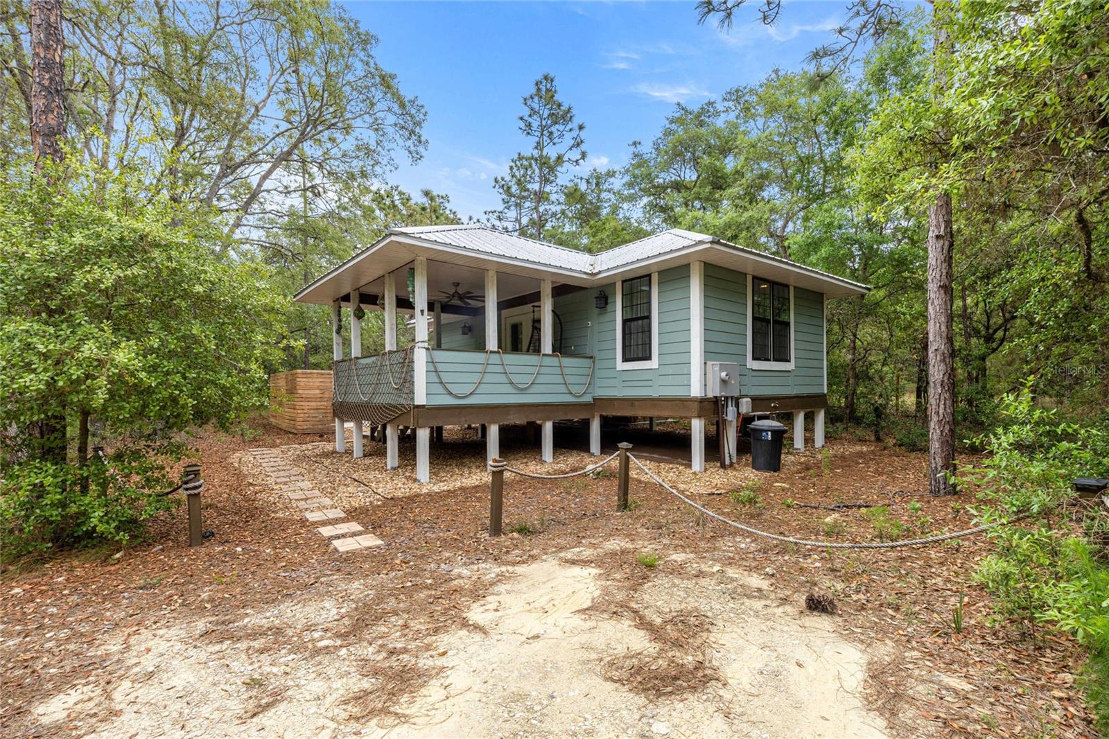 MAYFIELD ACRES UNREC SUB - Residential