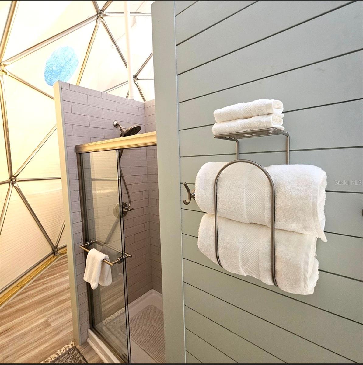 MAYFIELD ACRES UNREC SUB - Residential