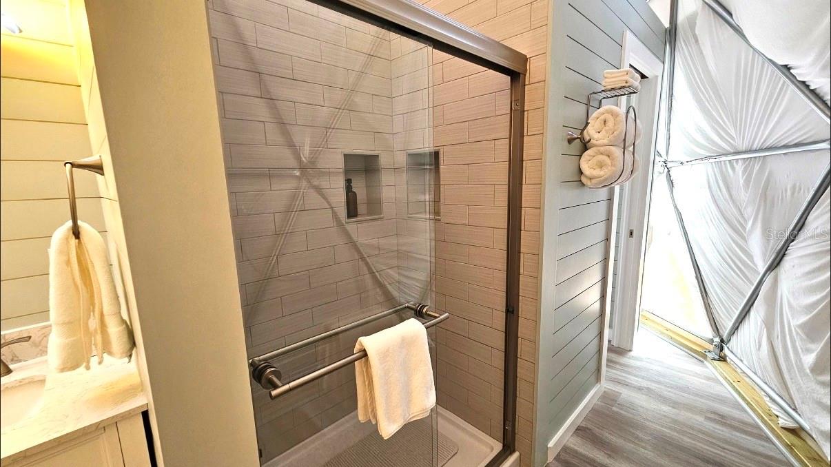 MAYFIELD ACRES UNREC SUB - Residential