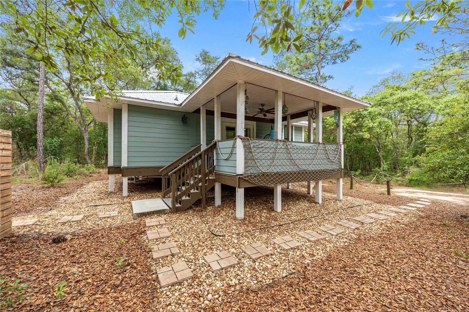 MAYFIELD ACRES UNREC SUB - Residential