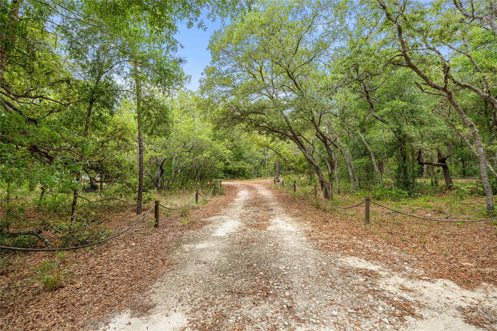 MAYFIELD ACRES UNREC SUB - Residential