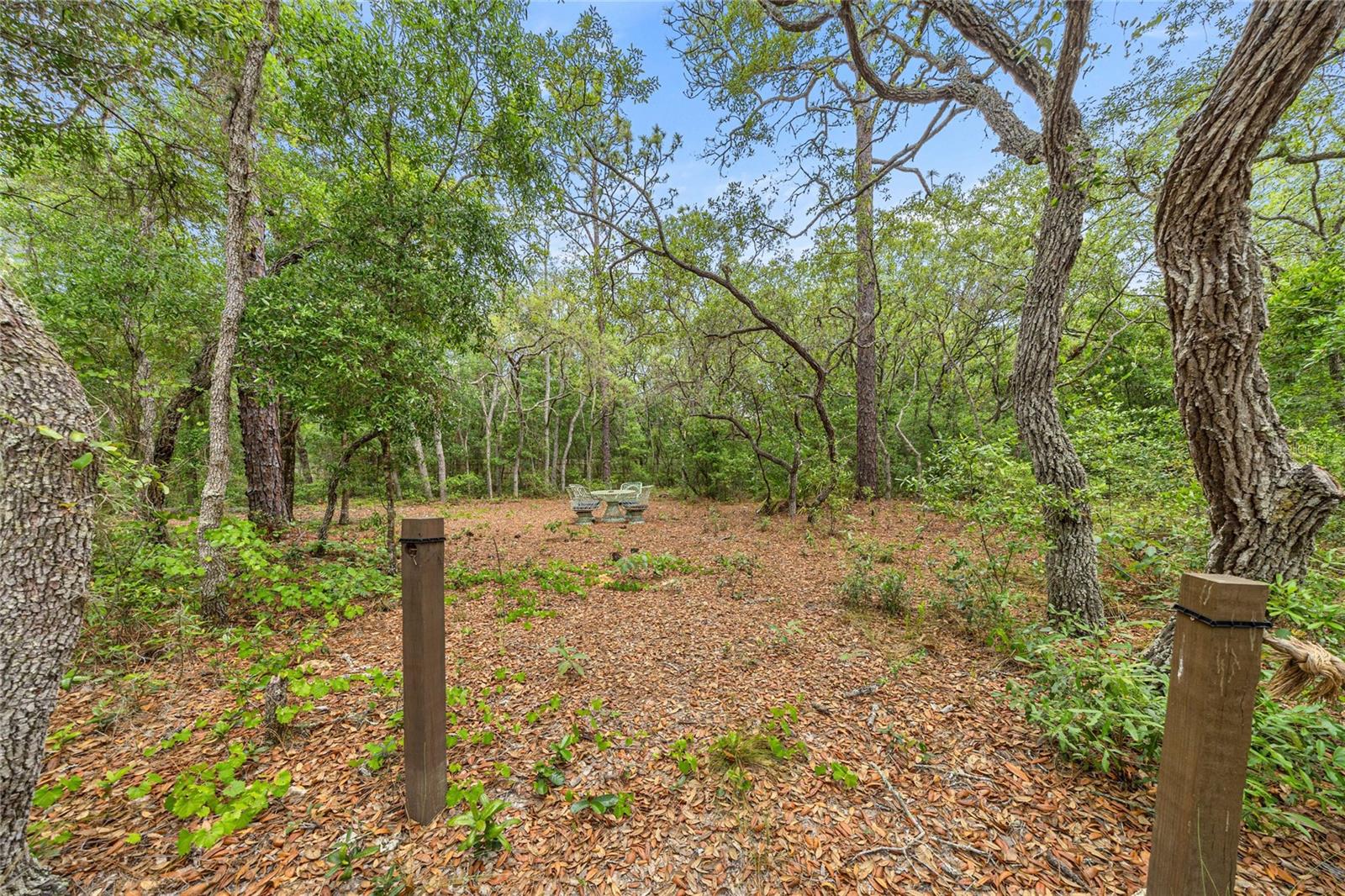 MAYFIELD ACRES UNREC SUB - Residential