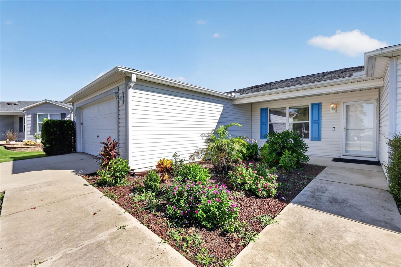 2112 KERWOOD LOOP