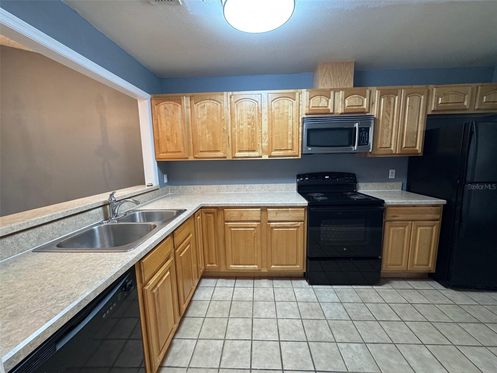 SOUTHPORT CONDO - Residential Lease