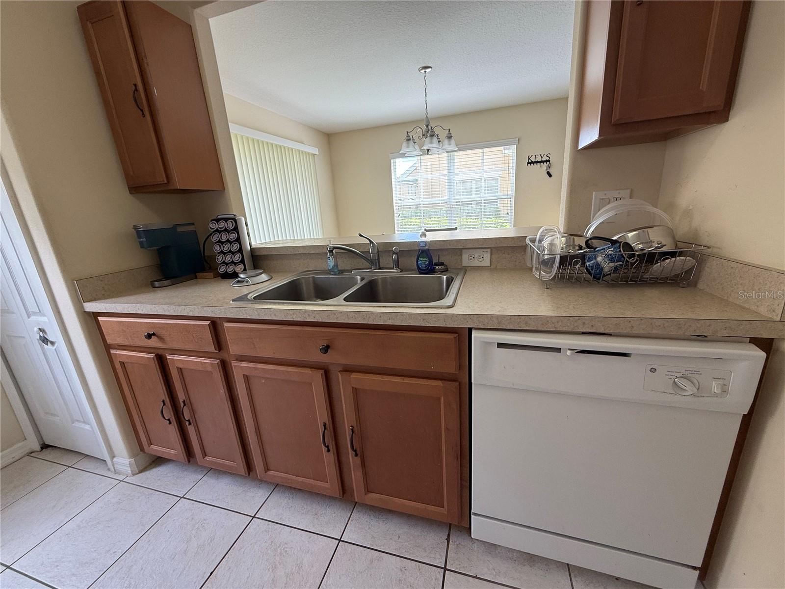 COBBLESTONE LANDING TWNHMS CONDO - Residential