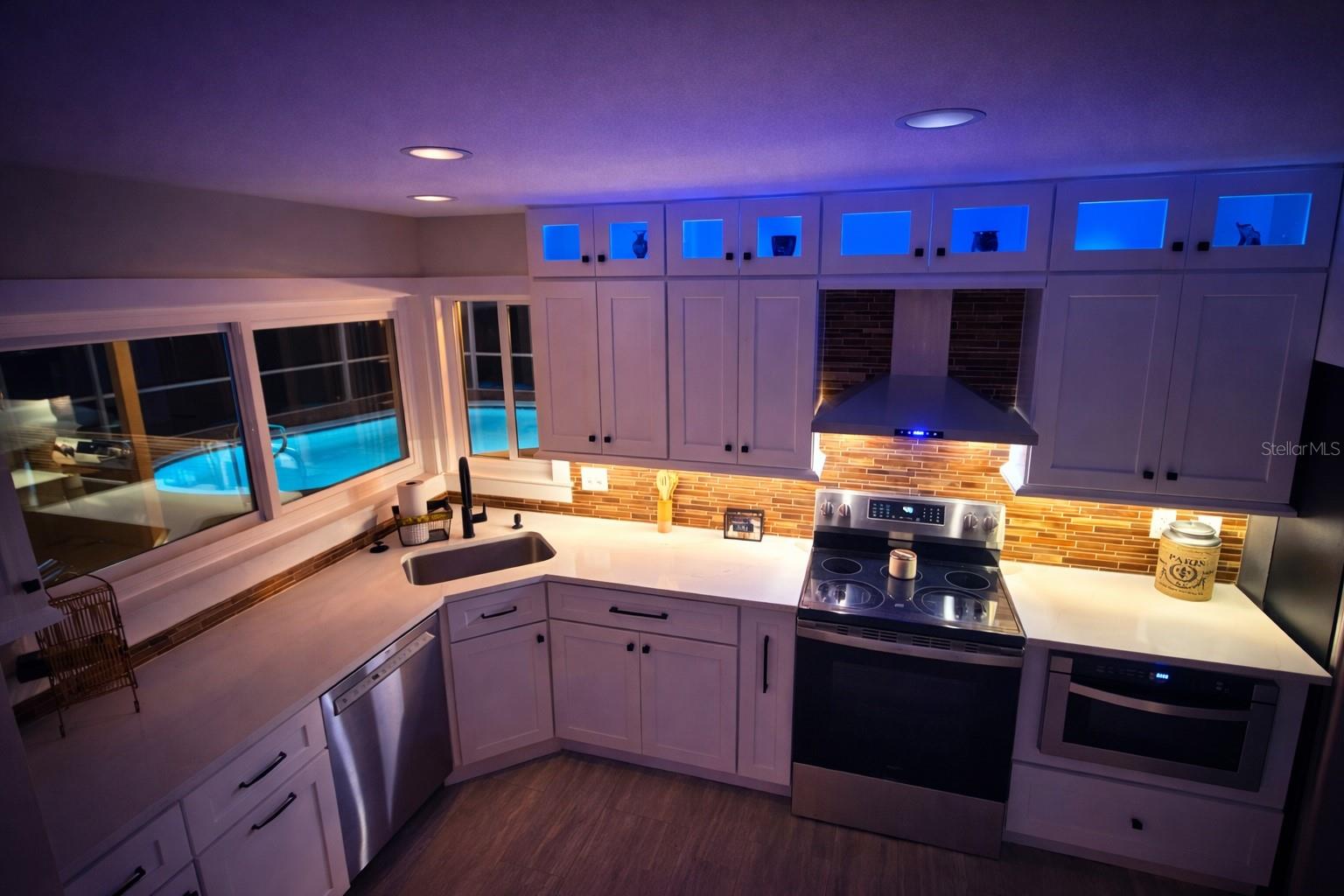 HAMPTONS - Residential