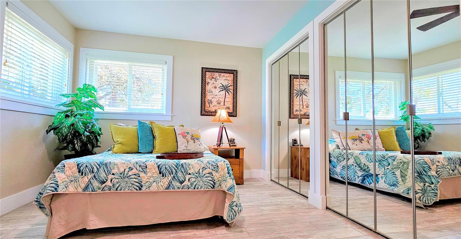 HAMPTONS - Residential