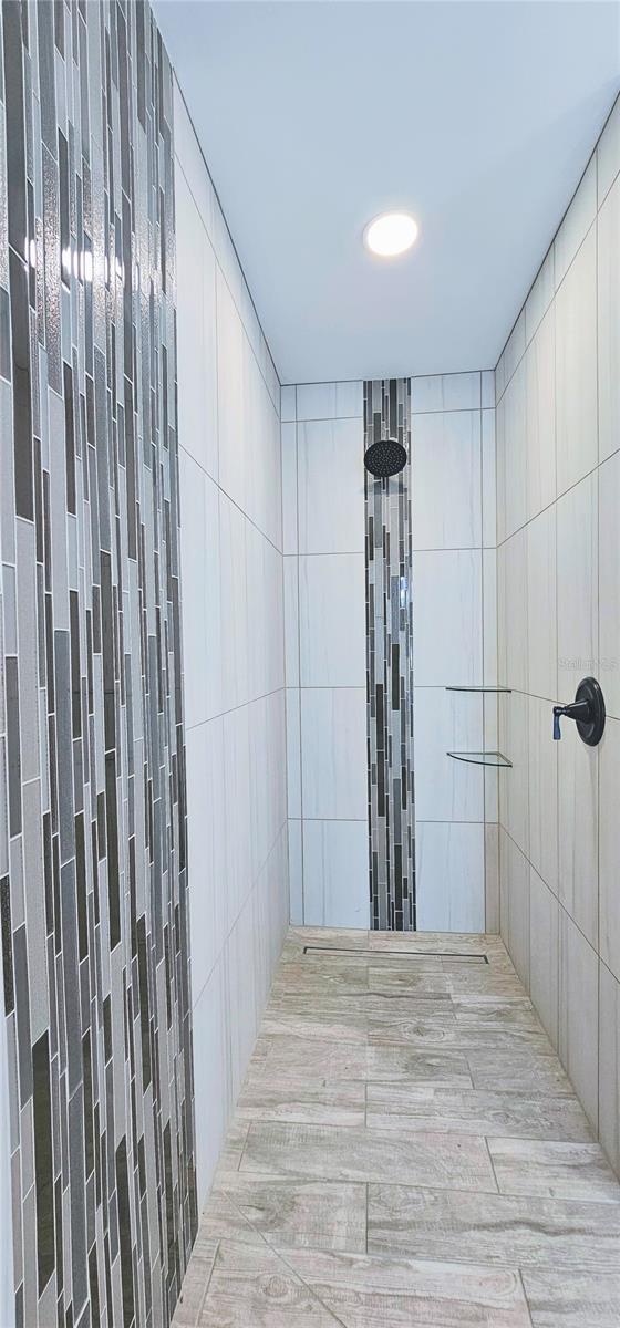 HAMPTONS - Residential