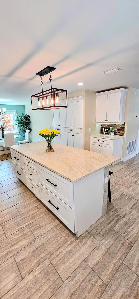 HAMPTONS - Residential